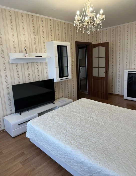 Без % Оренда 1-кімнатна квартира, Осокорки. Патріотика