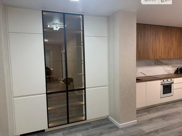 Оренда 2-кімнатної квартири 78 м², Перемоги просп., 109А