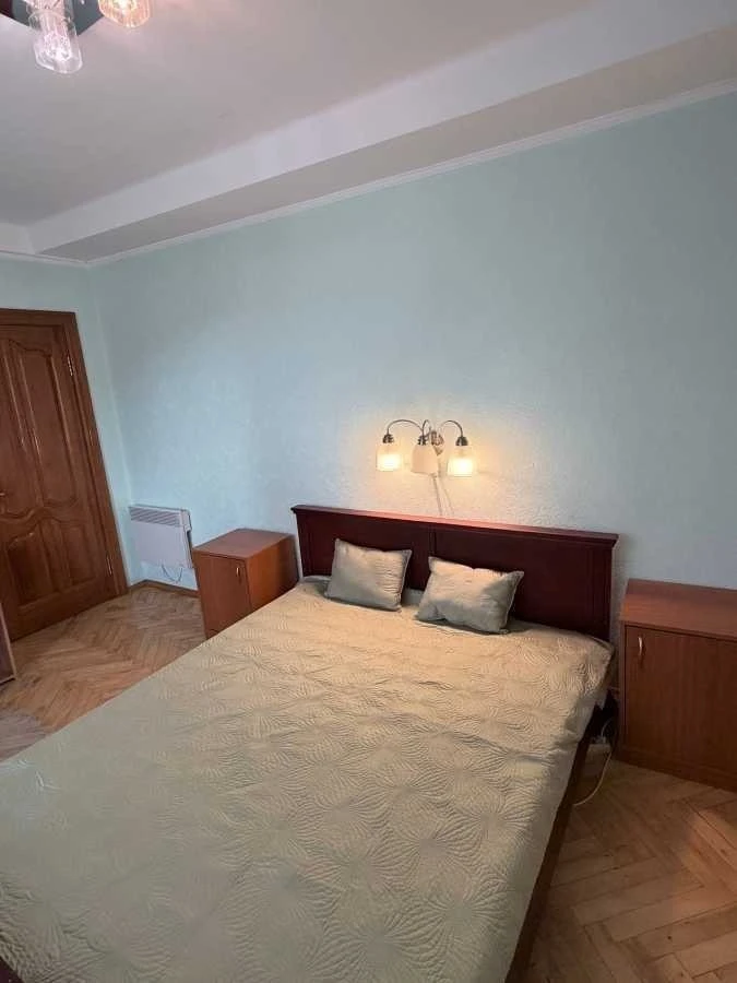 Оренда 3-кімнатної квартири 60 м², Загоревская, 3/15а