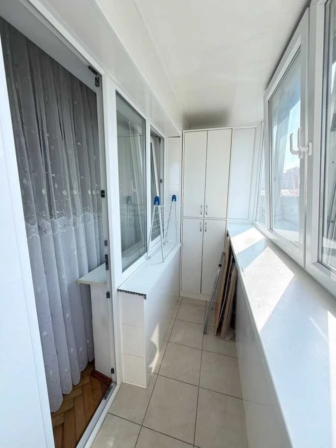Оренда 3-кімнатної квартири 60 м², Загоревская, 3/15а