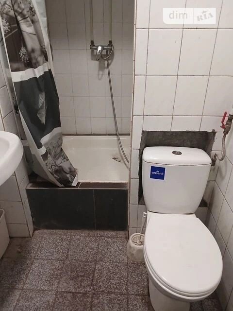 Здам в оренду кімнату на вул. Вінстона Черчилля довгостроков