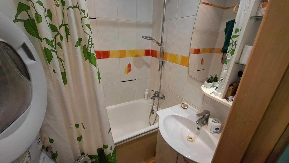 Оренда 2 к., Оболонська пл., 2 (Кукурудза). Видова