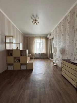 Комната в коммуне в центре, 493422
