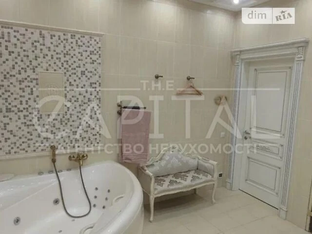 Довготривала оренда 3к квартири на вул. Жилянська 59 • ID 34