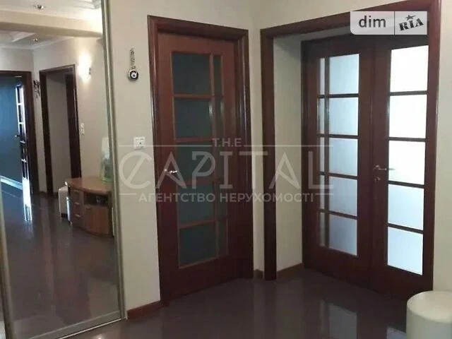 Довготривала оренда 5к квартири на бул. Лесі Українки 21 • I