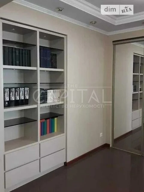 Довготривала оренда 5к квартири на бул. Лесі Українки 21 • I