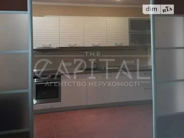 Довготривала оренда 5к квартири на бул. Лесі Українки 21 • I
