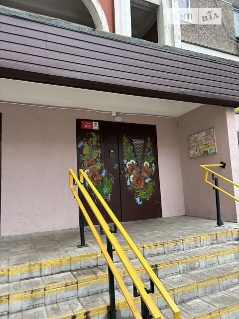 Довготривала оренда 2к квартири на вул. Степана Олійника 13