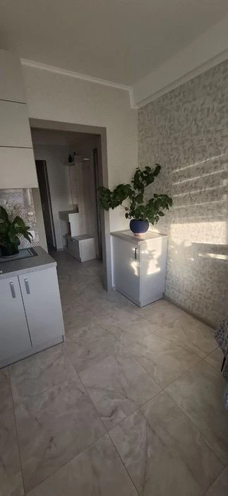 Здається 1 к-ра вул. Братіславська