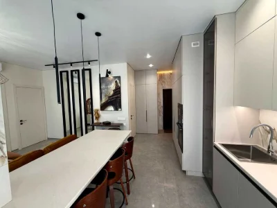 Apartment. Dnipro, Zoryany Blvd.
