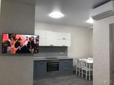 Драгоманова 2