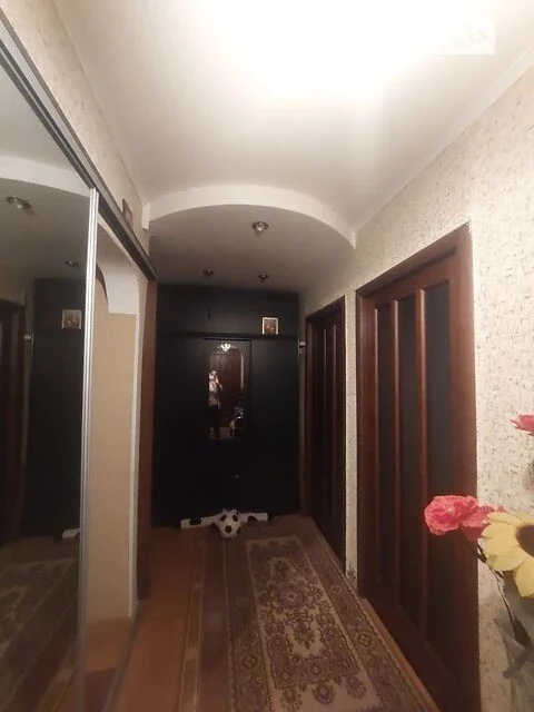 Здам в оренду кімнату на вул. Андрія Мельника 14Г довгострок
