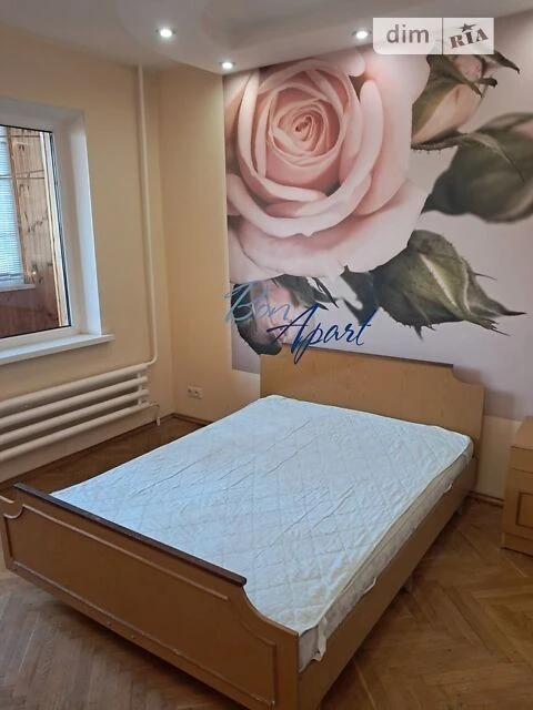 Довготривала оренда 3к квартири на вул. Ахматової Анни 4 • I