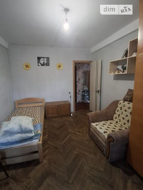 Здам в оренду кімнату на вул. Кубанської України довгостроко
