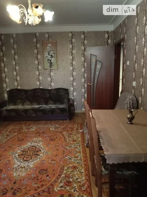 Здам в оренду кімнату на вул. Ревуцького 2 довгостроково • I