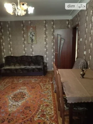 Здам в оренду кімнату на вул. Ревуцького 2 довгостроково • I