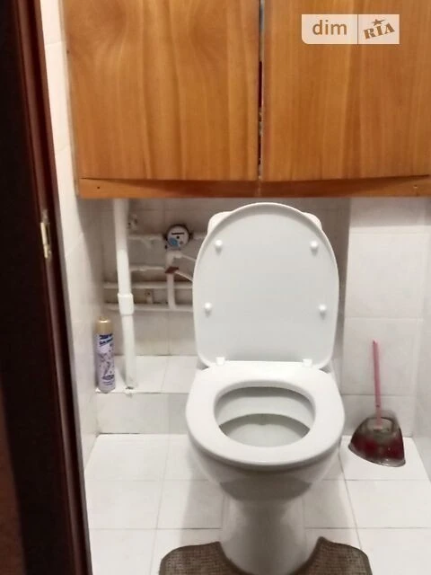 Здам в оренду кімнату на вул. Ревуцького 2 довгостроково • I