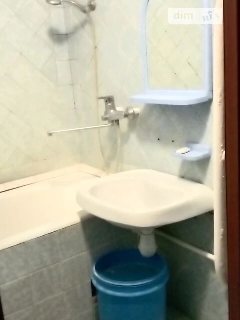 Здам в оренду кімнату на вул. Ревуцького 2 довгостроково • I