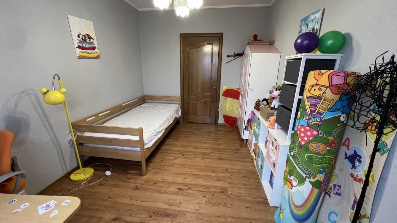 Оренда 3-кімнатної квартири 70 м², Героїв Сталінграда просп.