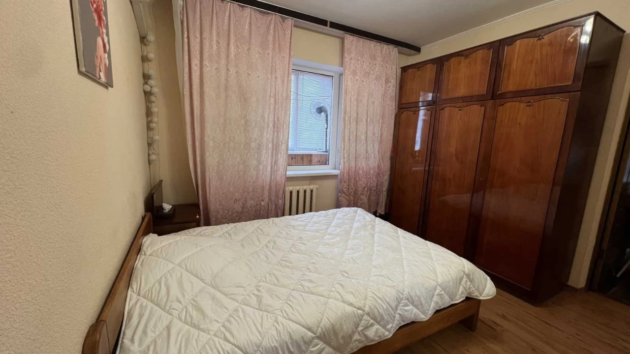 Оренда 3-кімнатної квартири 70 м², Героїв Сталінграда просп.
