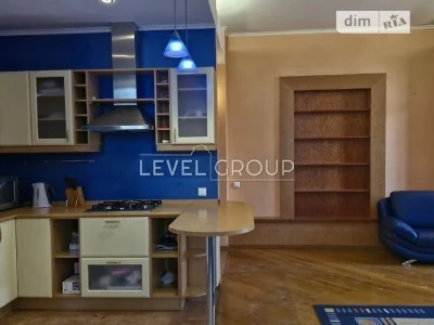 Довготривала оренда 4к квартири на вул. Хрещатик 23 • ID 347