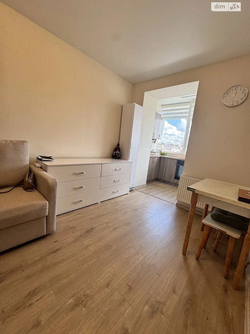 Продаж Квартира Озерна