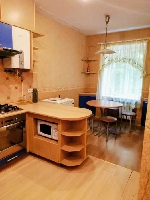 Здам 3к квартиру в історичному центрі, Городецького, 9, 1000