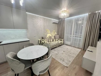 ЖК Варшавський-3 | Євро трійка 67 м2 | Балкон | Виноградар |