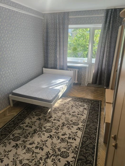 Однокімнатна Воскреснув 9500грн