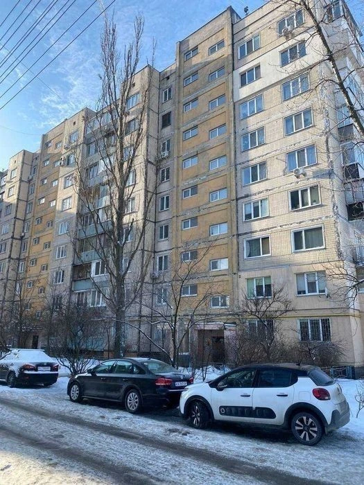 Сдам 2-к квартиру ул. Озерная 14 м. Героев Днепра Свободна с