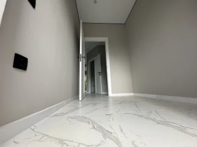 Duplex / Renovated house in the suburbs