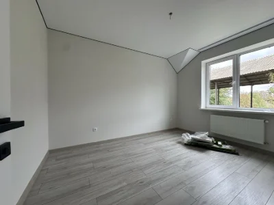 Duplex / Renovated house in the suburbs