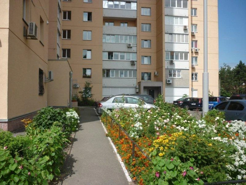 Оренда квартири Дарницький бул. 10 в Києві / W-7465734
