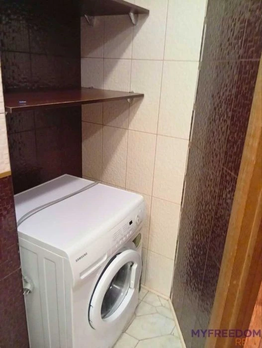 БЕЗ КОМІСІЇ! Довгострокова оренда великої 2-кімнатної кварти