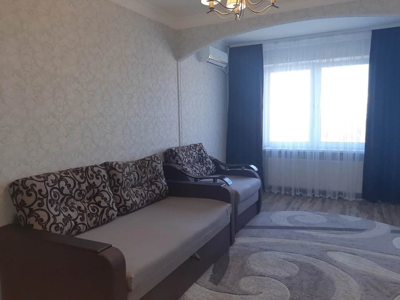 Оренда 1-кімнатної квартири 43 м², Мілославська вул., 2