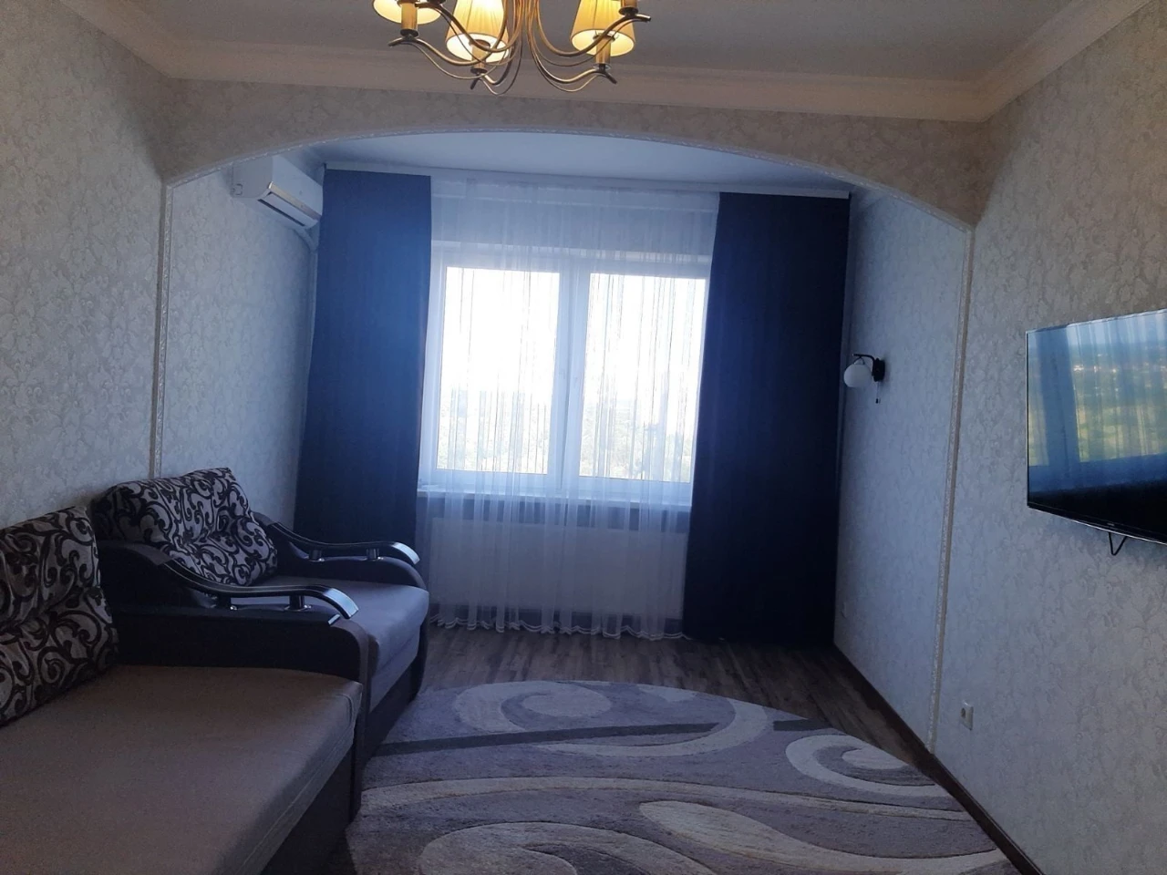 Оренда 1-кімнатної квартири 43 м², Мілославська вул., 2