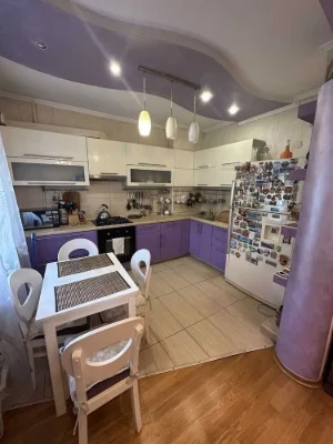 Оренда 3-кімнатної квартири 75 м², Правди просп., 9Б
