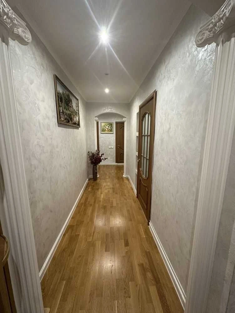 Оренда 3-кімнатної квартири 75 м², Правди просп., 9Б