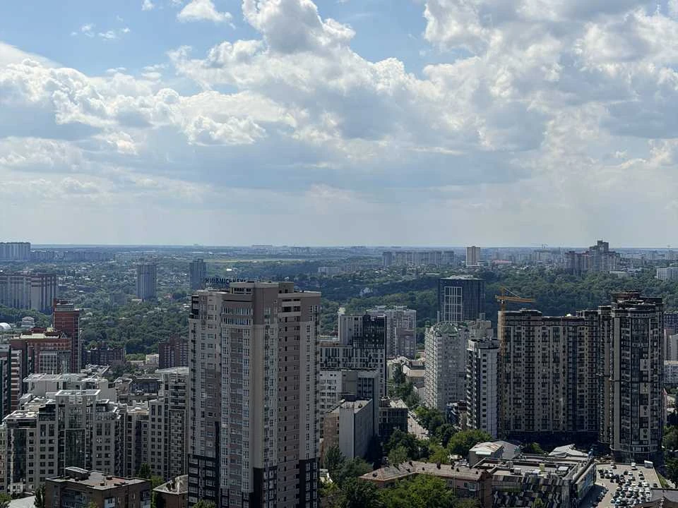 Квартира. Київ, Євгена Коновальця вул. (Щорса)
