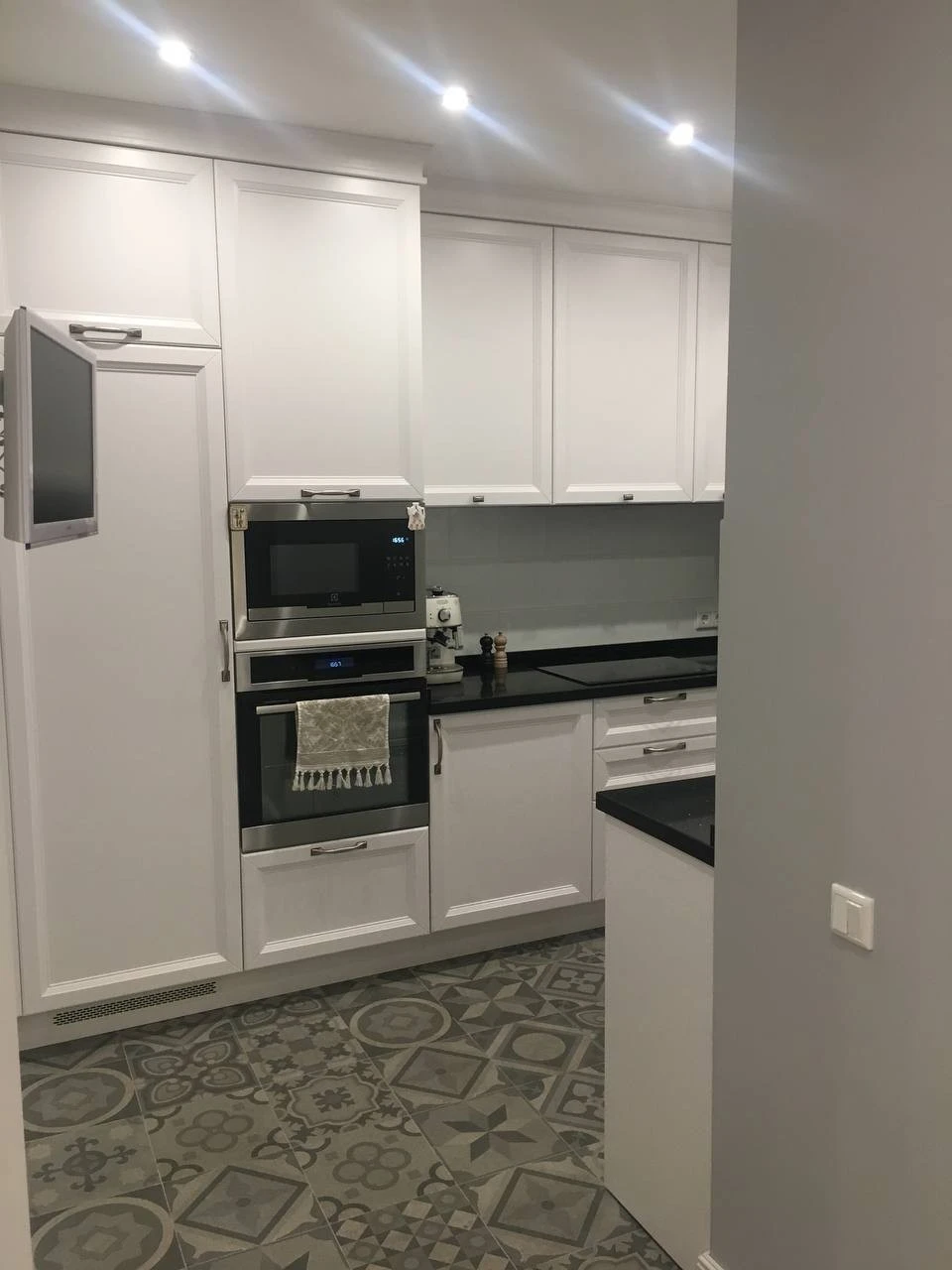 Оренда 3-кімнатної квартири 82 м², Дмитрівська вул., 75