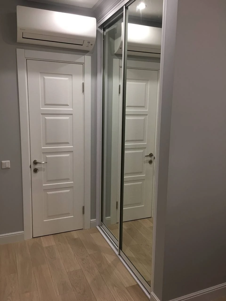 Оренда 3-кімнатної квартири 82 м², Дмитрівська вул., 75