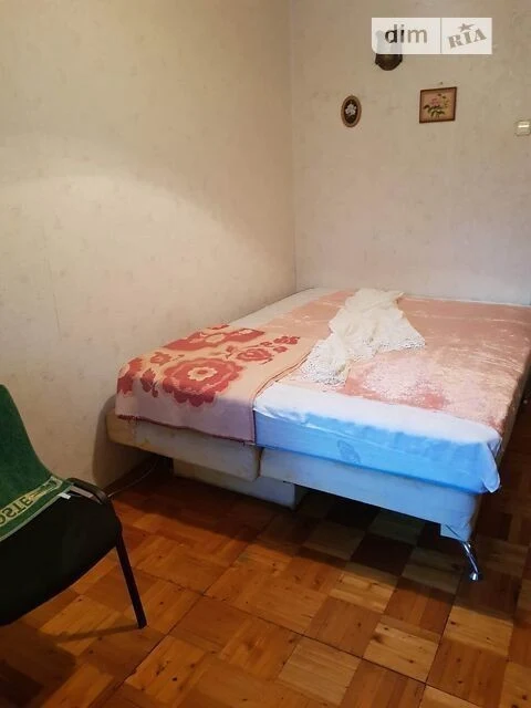 Здам в оренду кімнату на вул. Марганецька 22 довгостроково •