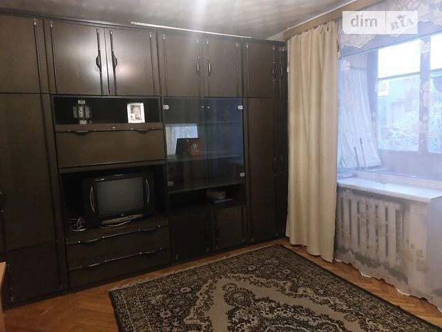 Здам в оренду кімнату на вул. Олекси Тихого 49 довгостроково