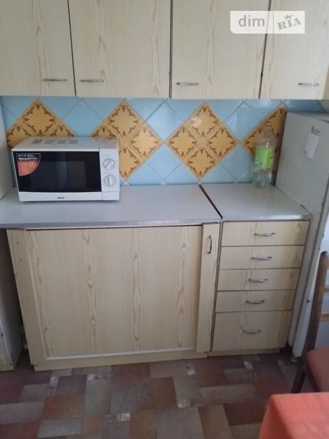 Здам в оренду кімнату на вул. Здолбунівська 3 довгостроково
