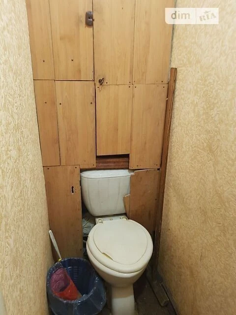 Здам в оренду кімнату на вул. Березняківська 38 довгостроков