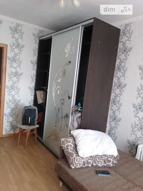 Здам в оренду кімнату на вул. Миколи Закревського 27/2 довго