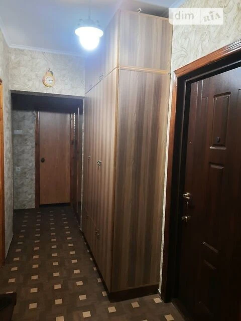 Здам в оренду кімнату на вул. Архітектора Вербицького 9Г дов