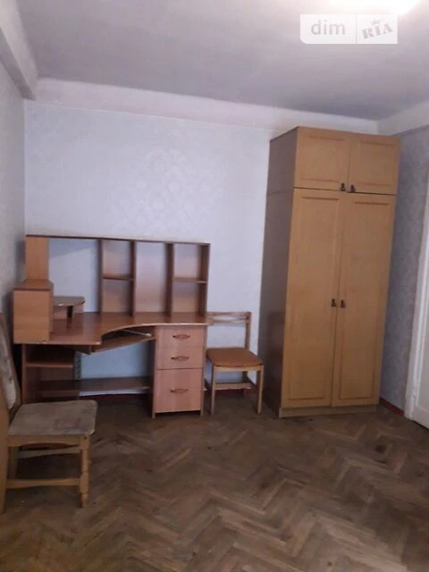 Довготривала оренда 2к квартири на вул. Івана Микитенка 11А