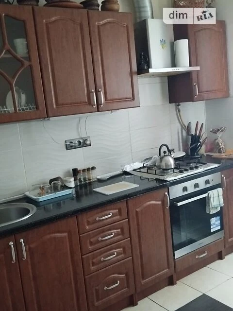 Здам в оренду кімнату на вул. Оноре де Бальзака 79 довгостро