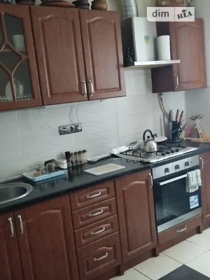 Здам в оренду кімнату на вул. Оноре де Бальзака 79 довгостро